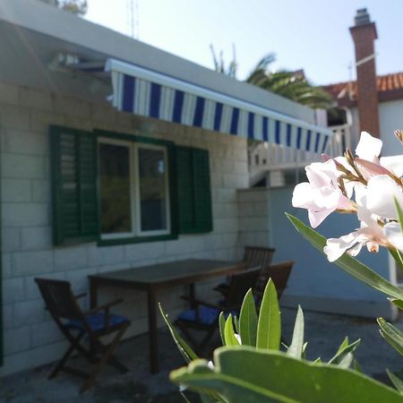 Vacation House "Pave" Povlja  Exterior photo